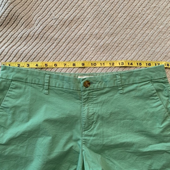 Old Navy Sage Green Shorts Size 12 - Picture 10 of 13